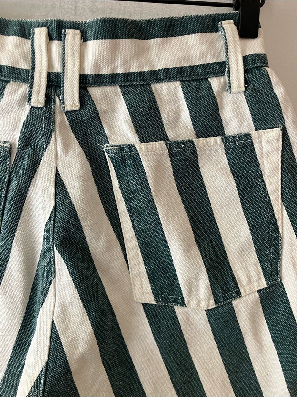 VINTAGE Striped High Waisted Denim Shorts - Picture 4 of 6